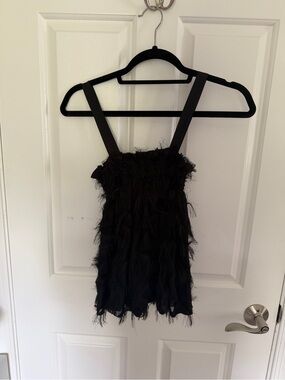 Black Feather-Texture Tank